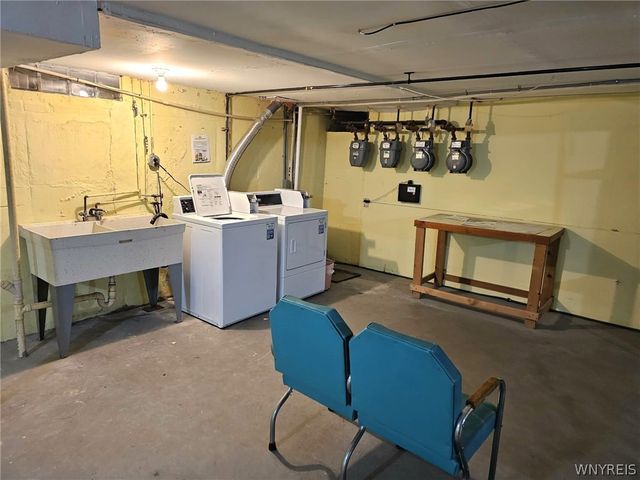 1041 Reserve Road 7, West Seneca, NY 14224