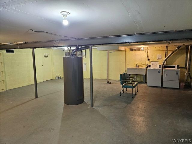 1041 Reserve Road 7, West Seneca, NY 14224