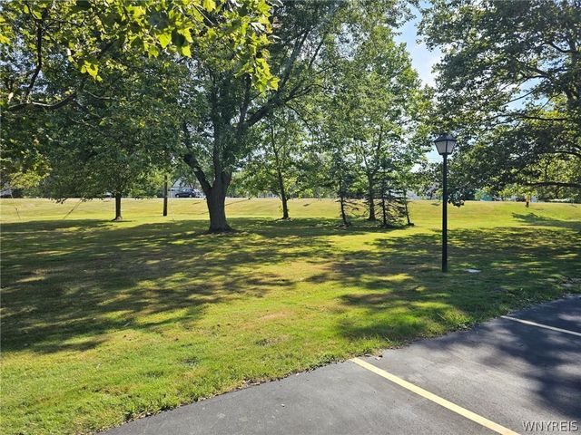 1041 Reserve Road 7, West Seneca, NY 14224
