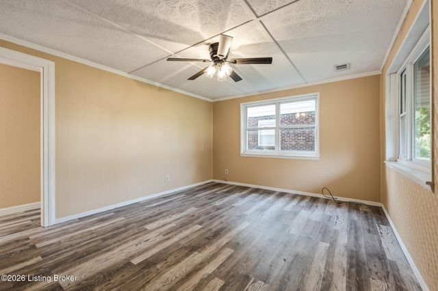 6405 S 3rd St, Louisville, KY 40214