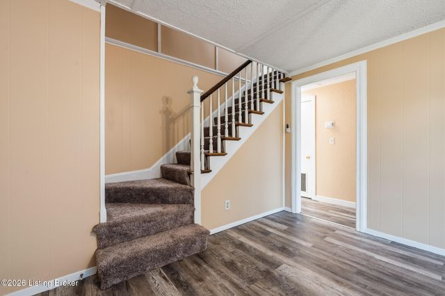 6405 S 3rd St, Louisville, KY 40214