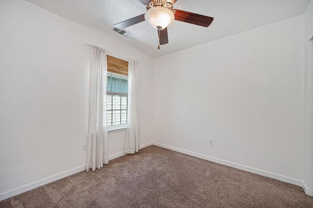 132 Ivy St, Roseville, CA 95678