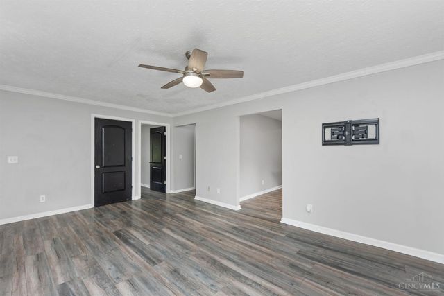 6820 N Clarawill Drive, Goshen Twp, OH 45140