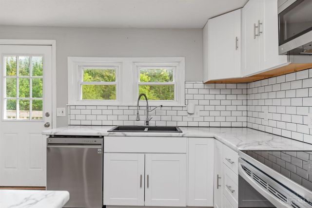 6820 N Clarawill Drive, Goshen Twp, OH 45140