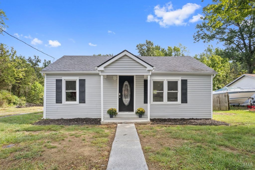 6820 N Clarawill Drive, Goshen Twp, OH 45140