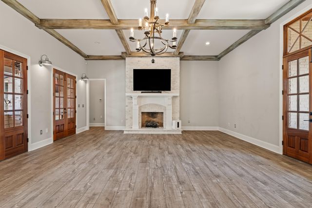 25 Sunset, Hattiesburg, MS 39402