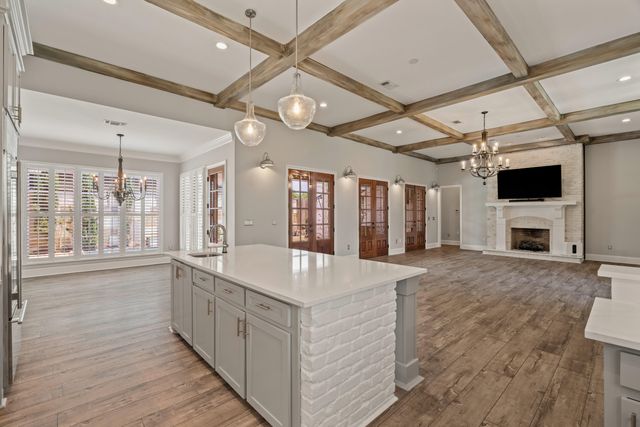 25 Sunset, Hattiesburg, MS 39402