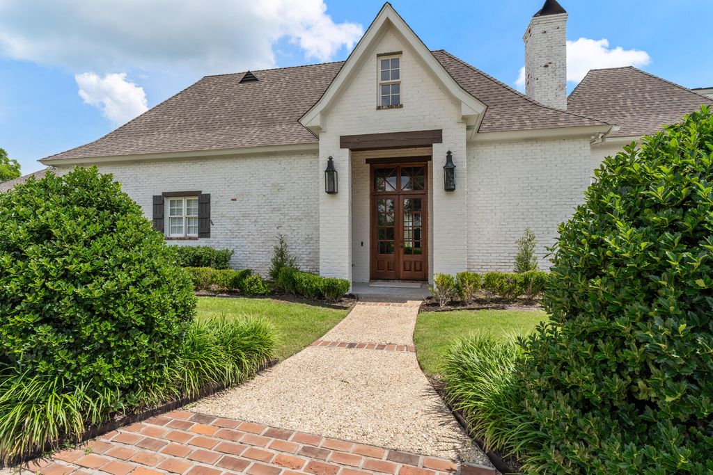 25 Sunset, Hattiesburg, MS 39402