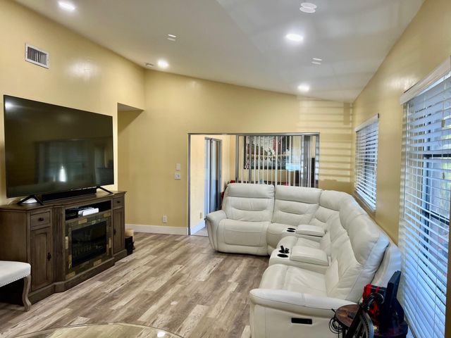 8053 Springtree Road 8053, Boca Raton, FL 33496