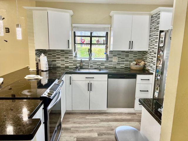 8053 Springtree Road 8053, Boca Raton, FL 33496