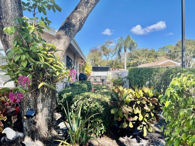 8053 Springtree Road 8053, Boca Raton, FL 33496