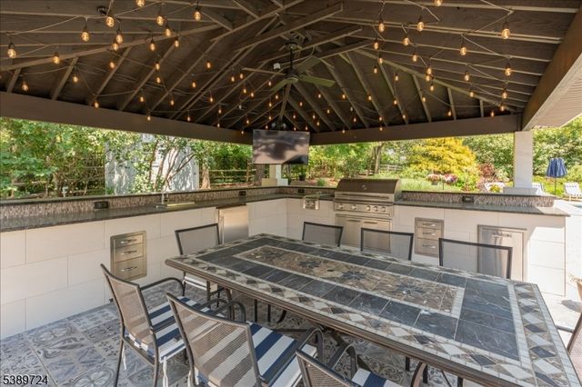 15 Wedgewood Dr, Bernards Twp., NJ 07920