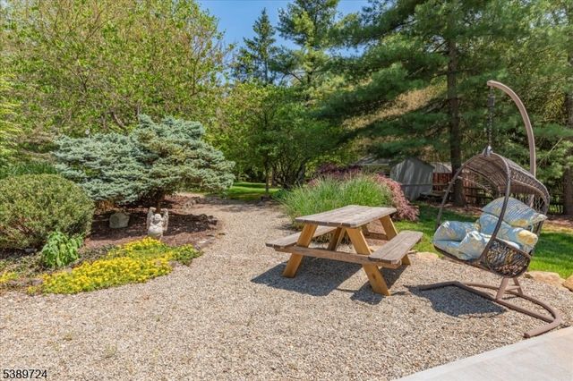 15 Wedgewood Dr, Bernards Twp., NJ 07920