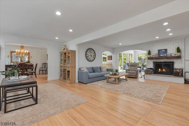 15 Wedgewood Dr, Bernards Twp., NJ 07920