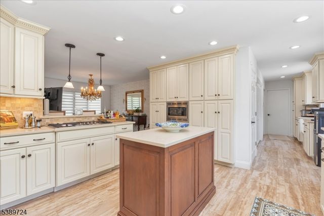 15 Wedgewood Dr, Bernards Twp., NJ 07920