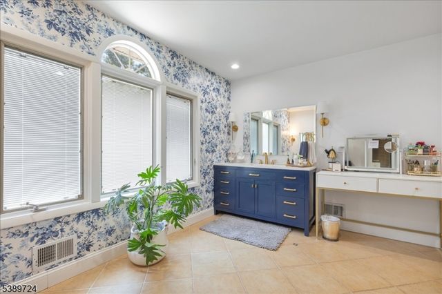 15 Wedgewood Dr, Bernards Twp., NJ 07920