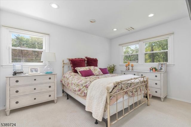 15 Wedgewood Dr, Bernards Twp., NJ 07920