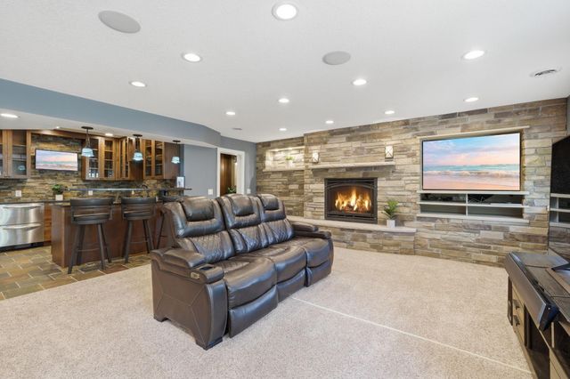 9729 226th Lane NW, Elk River, MN 55330