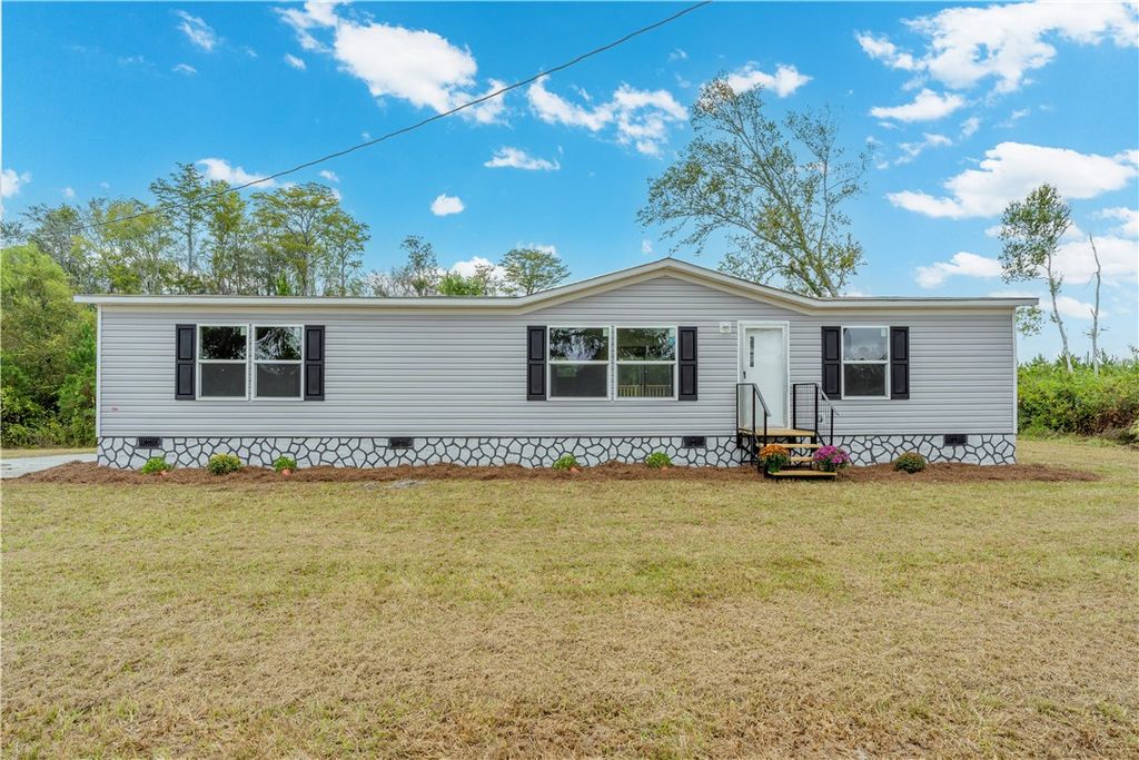 6282 Riverside Road, Nahunta, GA 31553