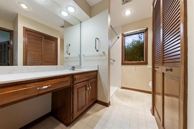 11907 Westgate Street, Overland Park, KS 66213