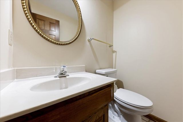 11907 Westgate Street, Overland Park, KS 66213