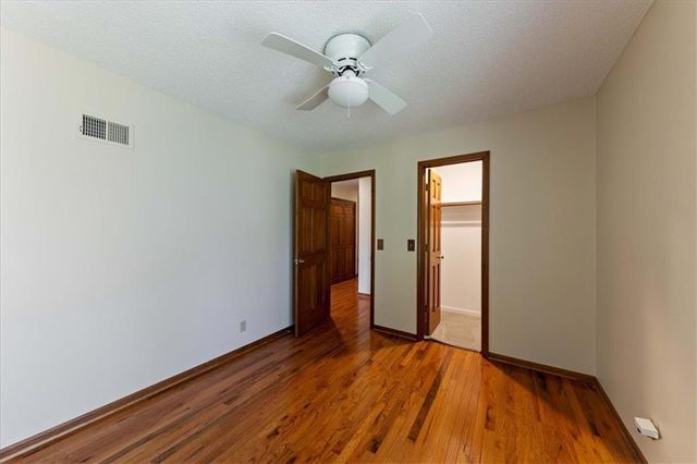 11907 Westgate Street, Overland Park, KS 66213