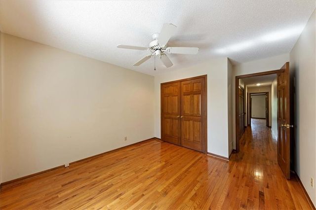 11907 Westgate Street, Overland Park, KS 66213