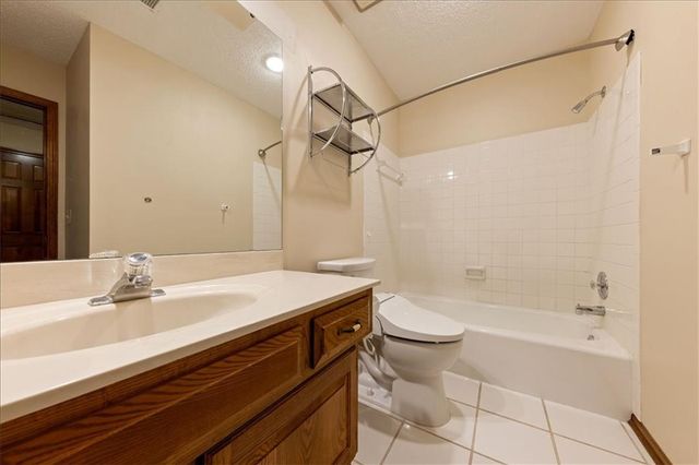 11907 Westgate Street, Overland Park, KS 66213