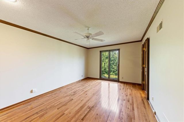 11907 Westgate Street, Overland Park, KS 66213