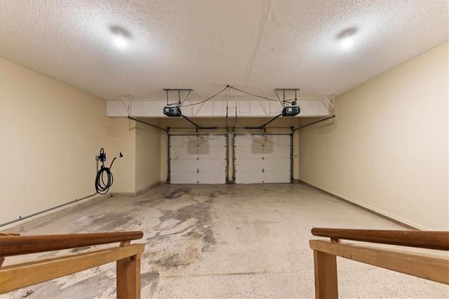 11907 Westgate Street, Overland Park, KS 66213