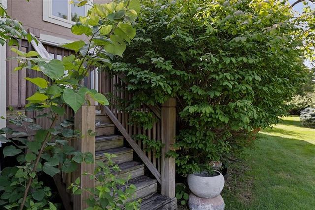 11907 Westgate Street, Overland Park, KS 66213