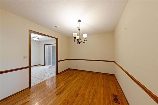 11907 Westgate Street, Overland Park, KS 66213