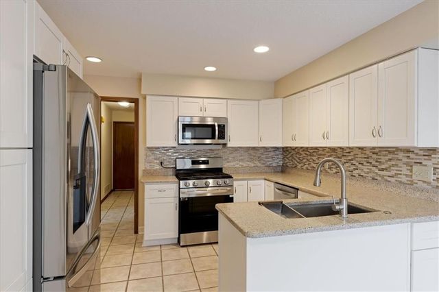 11907 Westgate Street, Overland Park, KS 66213