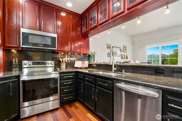 24124 40th Avenue SE, Bothell, WA 98021
