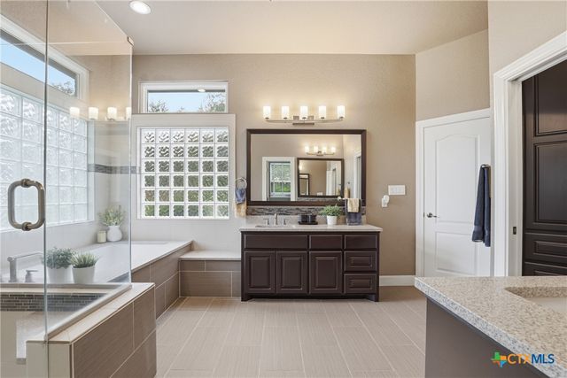 107 W Majestic Oak Lane, Georgetown, TX 78633
