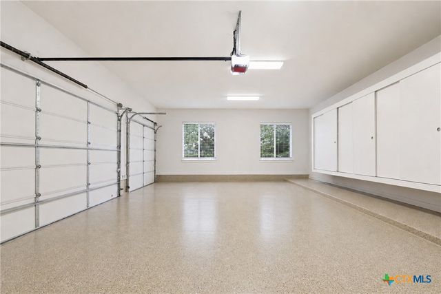 107 W Majestic Oak Lane, Georgetown, TX 78633
