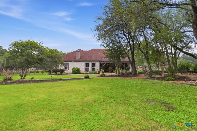 107 W Majestic Oak Lane, Georgetown, TX 78633
