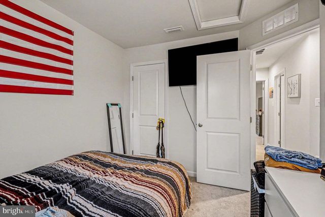 137 KENSINGTON CIR, Middletown, VA 22645