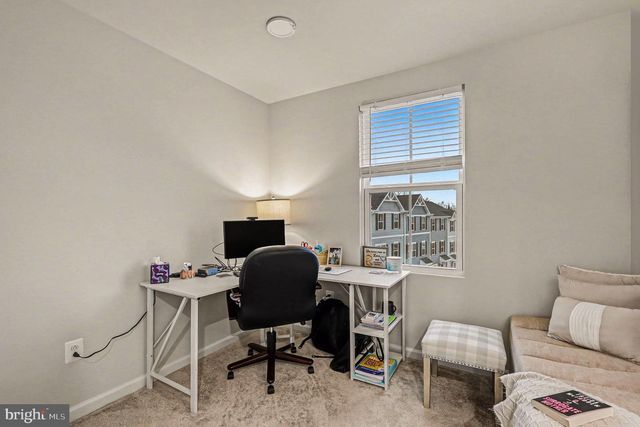 137 KENSINGTON CIR, Middletown, VA 22645