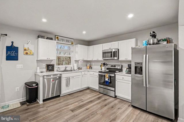 137 KENSINGTON CIR, Middletown, VA 22645