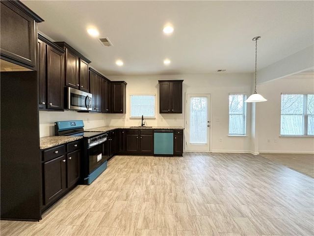 467 Pine Lane, Lawrenceville, GA 30043