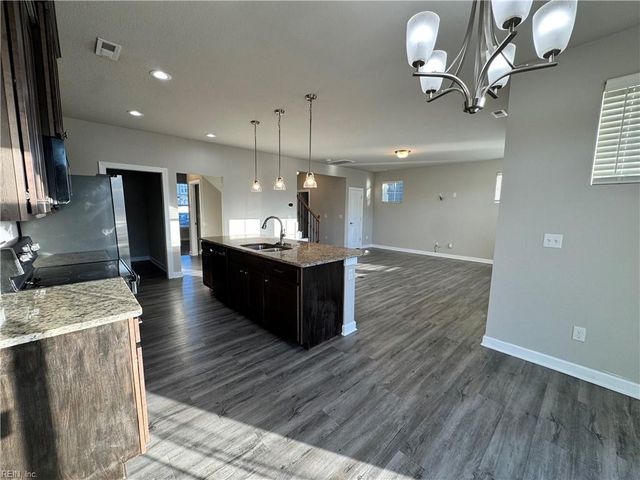 218 Tassell CRES, Suffolk, VA 23434