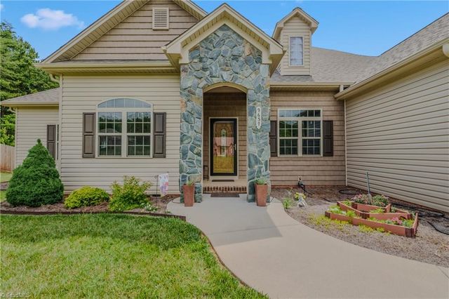 9637 Creek Farm Road, Tobaccoville, NC 27050
