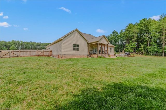 9637 Creek Farm Road, Tobaccoville, NC 27050