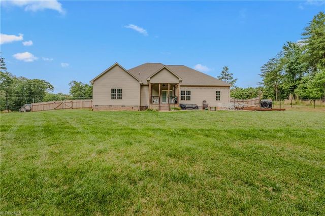 9637 Creek Farm Road, Tobaccoville, NC 27050