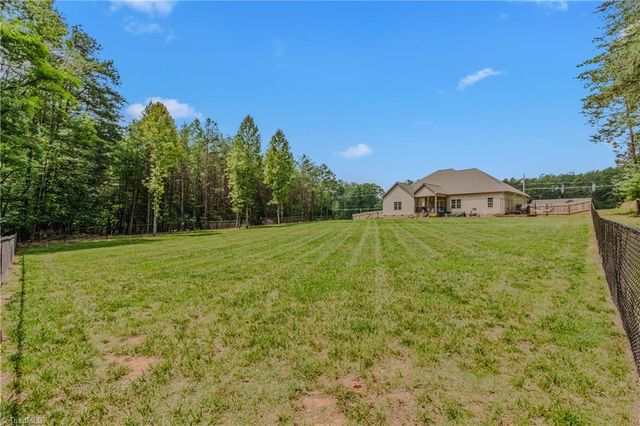 9637 Creek Farm Road, Tobaccoville, NC 27050