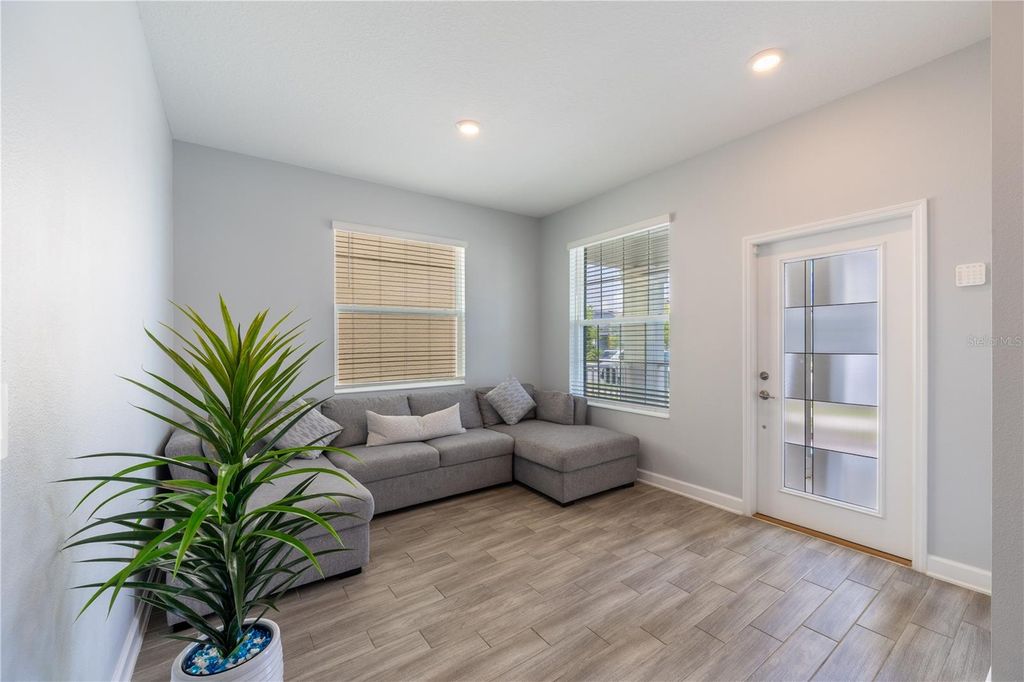 Image 3 of property listing at 11456 RHYME AVENUE, Orlando, FL 32832