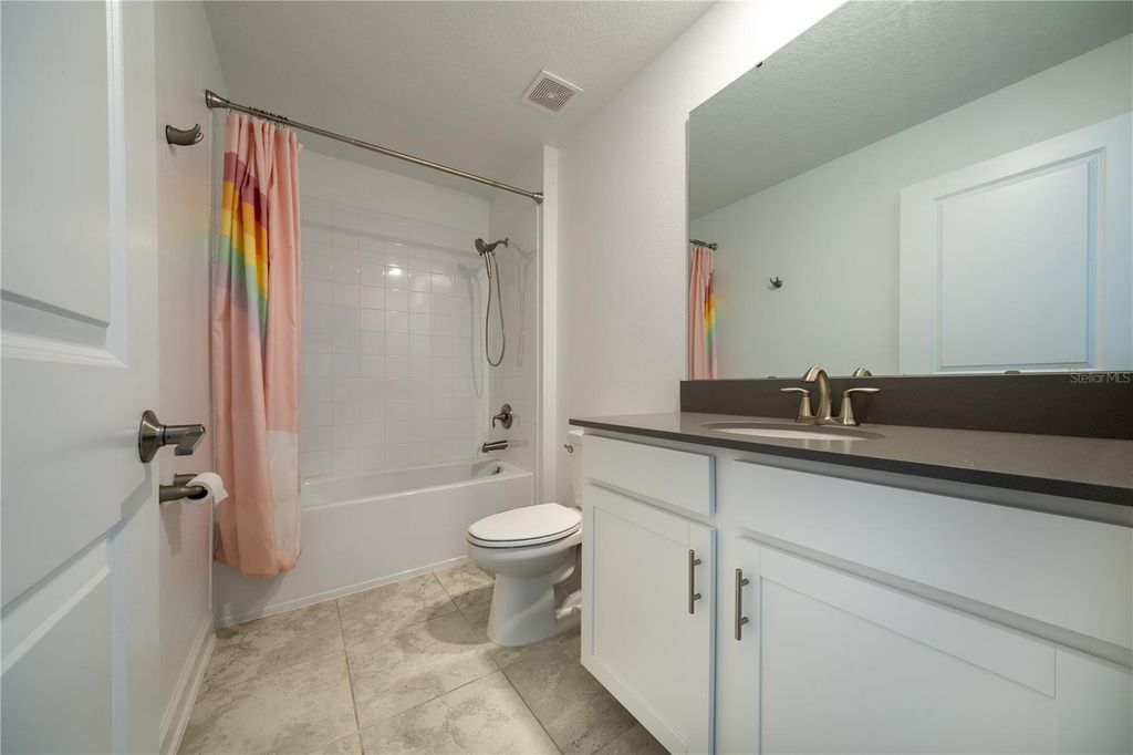 Image 25 of property listing at 11456 RHYME AVENUE, Orlando, FL 32832
