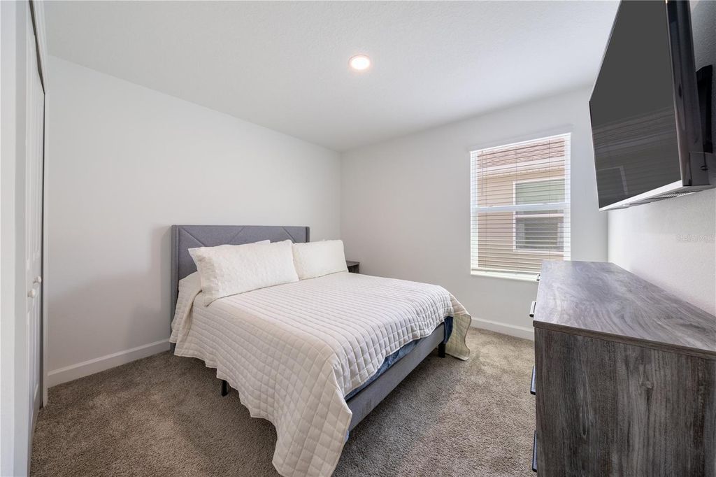 Image 28 of property listing at 11456 RHYME AVENUE, Orlando, FL 32832
