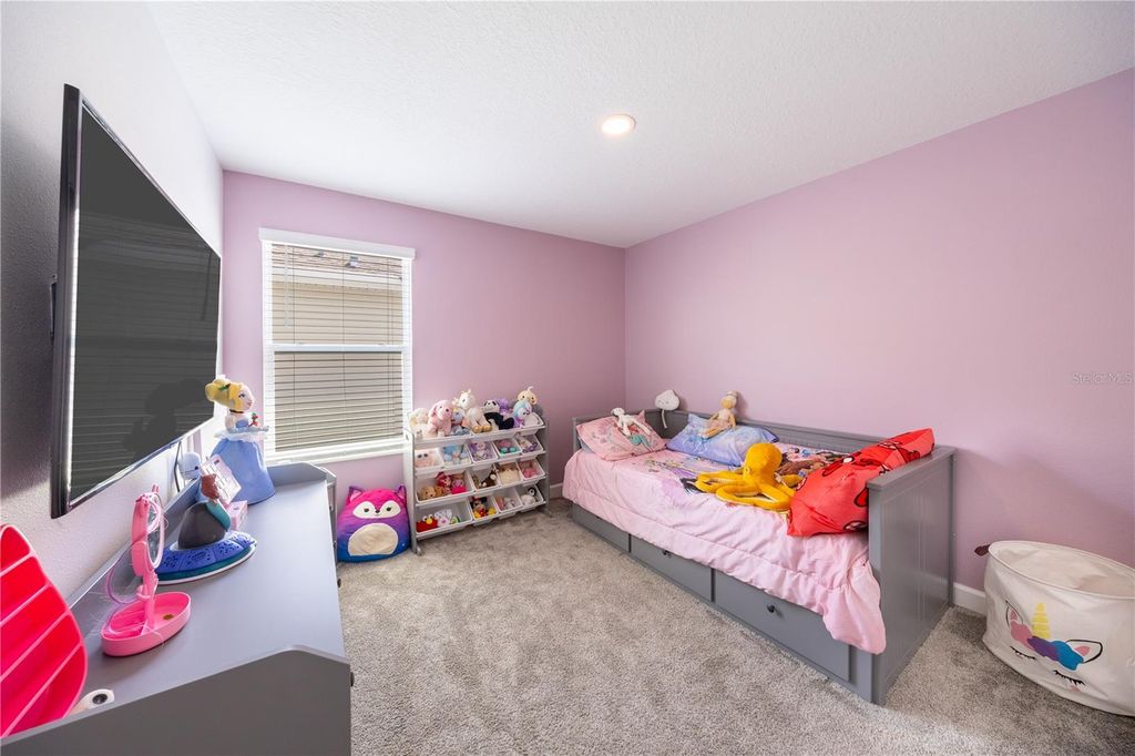 Image 30 of property listing at 11456 RHYME AVENUE, Orlando, FL 32832